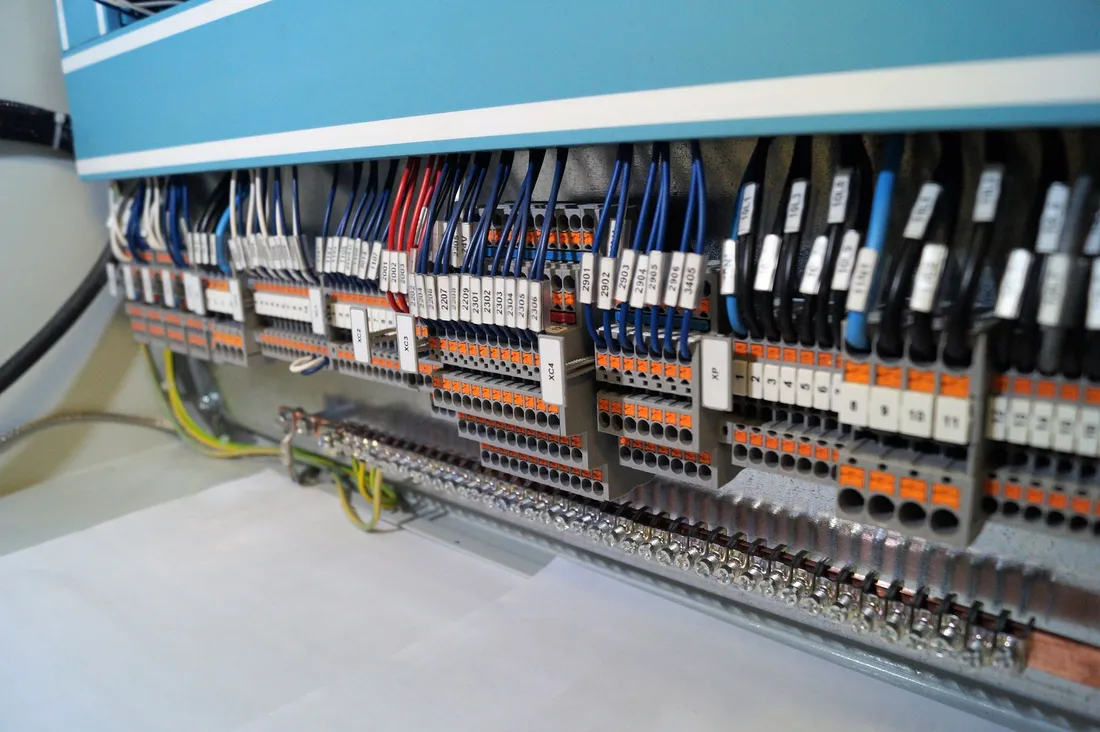 Câblage d'armoire électrique industrielle réalisé par ASL2i · réalisation 10
