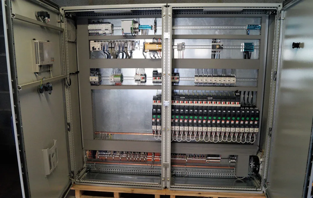 Câblage d'armoire électrique industrielle réalisé par ASL2i · réalisation 11