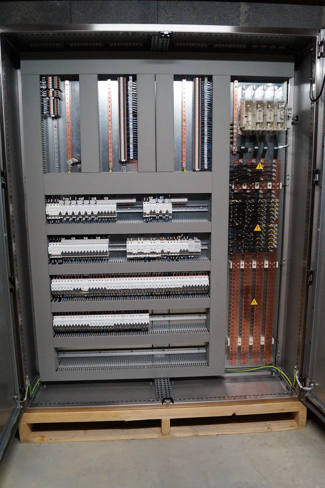 Câblage d'armoire électrique industrielle réalisé par ASL2i · réalisation 2